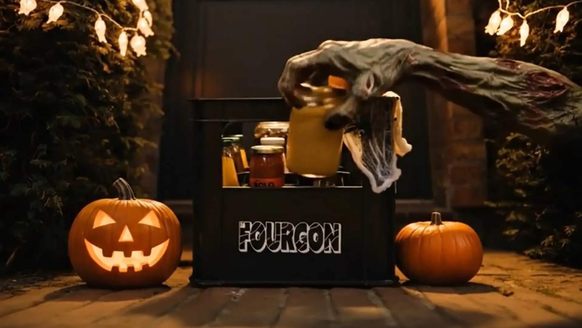 Image générée par intelligence artificielle pour Le Fourgon, représentant un pot de Ketchup renversé faisant penser à du sang dans le cadre de Halloween.